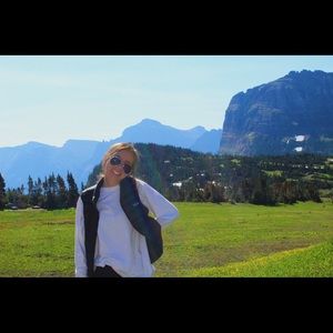 Meet your Posher, Katie rose